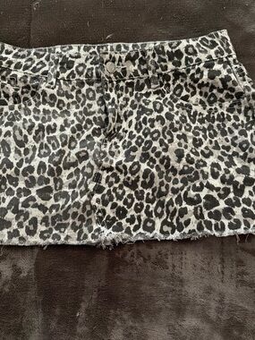 SHEIN Black & White Leopard Print Denim Mini Skirt
